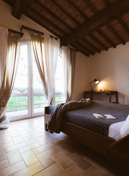 						                2 bedroom apartment in Tuscany
